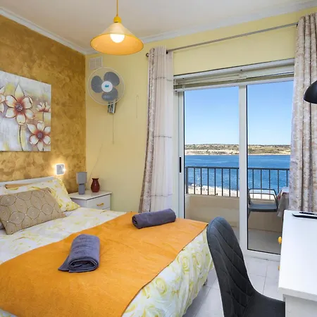 Cosy1 Bedroom With Balcony & Sea Views - Close To Bay Apartament *